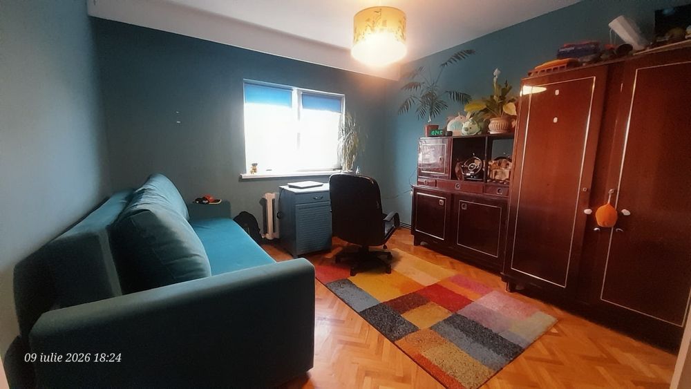 Vând apartament 2 camere Str Fabricii de Zahar