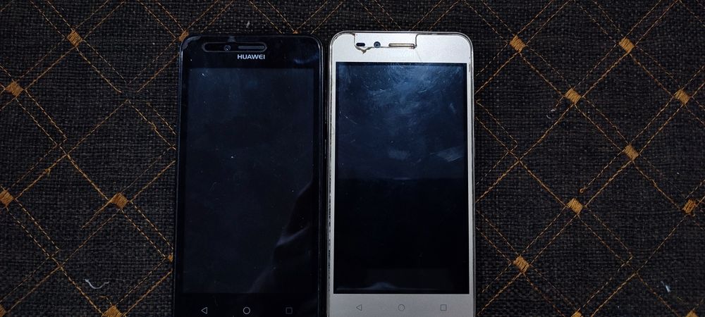 Продам планшет и телефоны комплектом