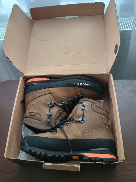 Ghete tehnice impermeabile de mers pe munte S-KARP Omu FXT