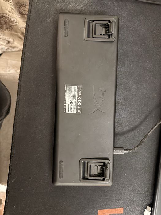 Продам клавиатуру hyperX Alloy Origins 60