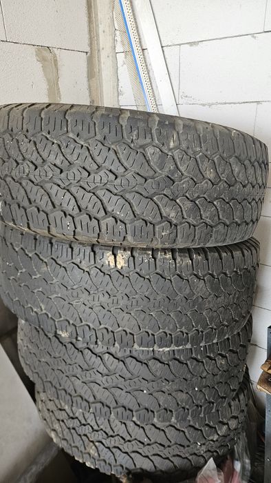Vand anvelope Ford Raptor .