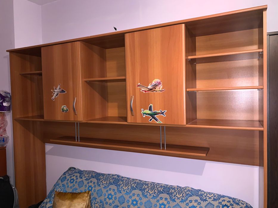 Гардероб за детска стая и секция