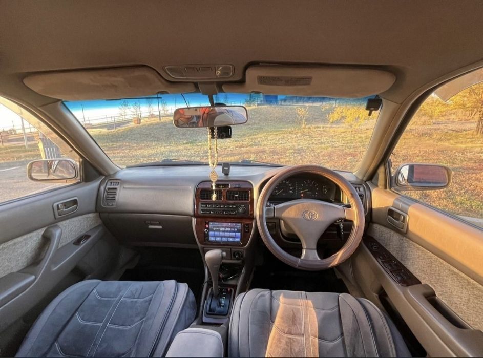 Автомобиль Японец Toyota АКПП Объем 2 л