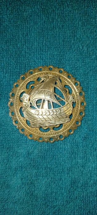 Брошь антикварная
