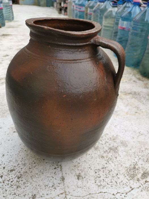 Китайски вази и българска делва