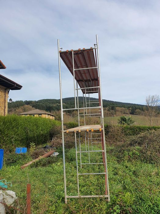 Se închiriază schelă metalică