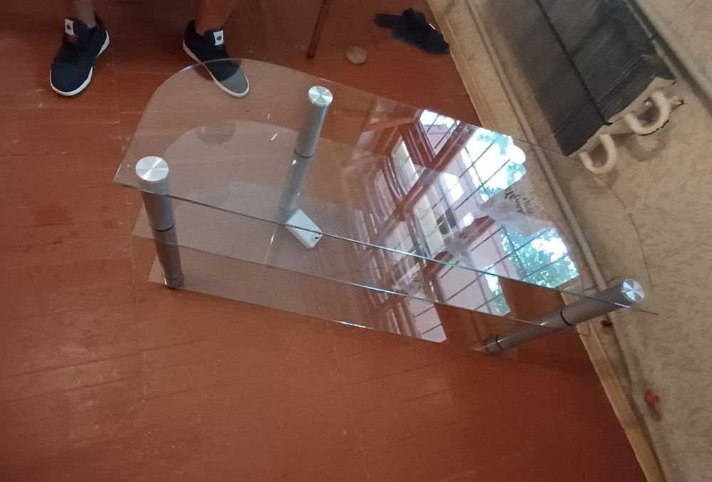 Продаётся тумбочка для телевизора