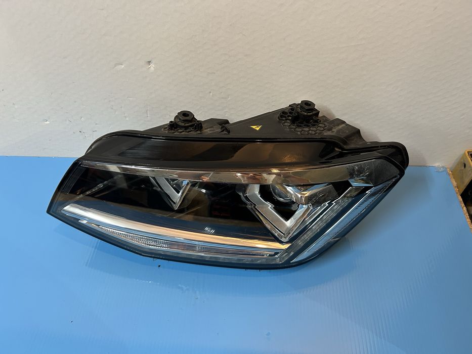 Far faruri VW Caddy 4 MK6 full led stanga