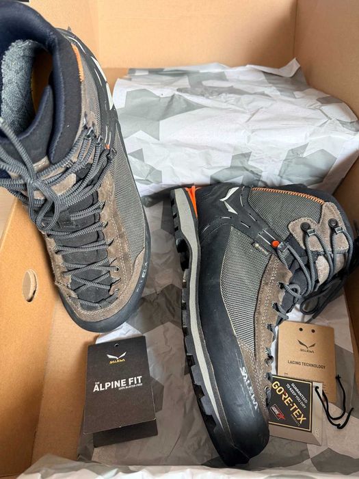 Bocanci trekking barbati Salewa Crow GTX nr. 44.5