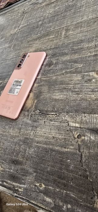 Продаю samsung s21