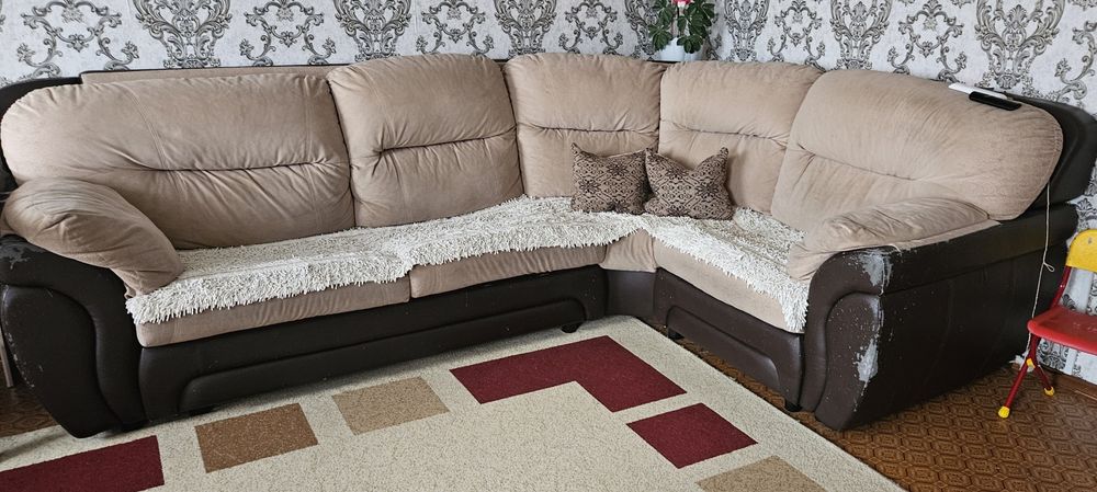 Угловой диван с креслом