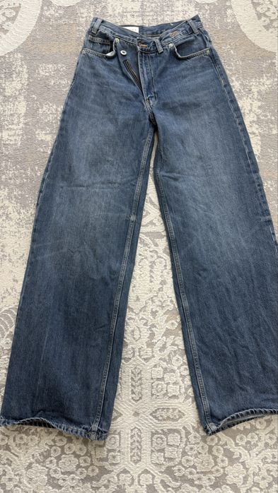 Джинсы Zara, Stradivarius