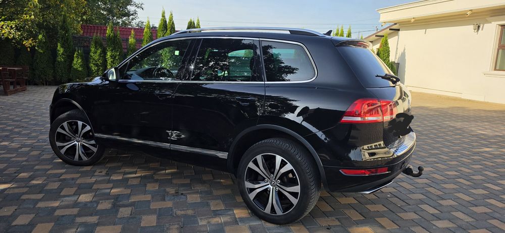 VOLKSWAGEN Touareg 2012 — imagine 3