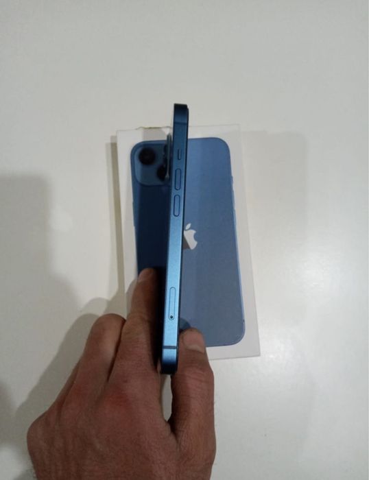 Продам Iphone 13 в отличном состянеи