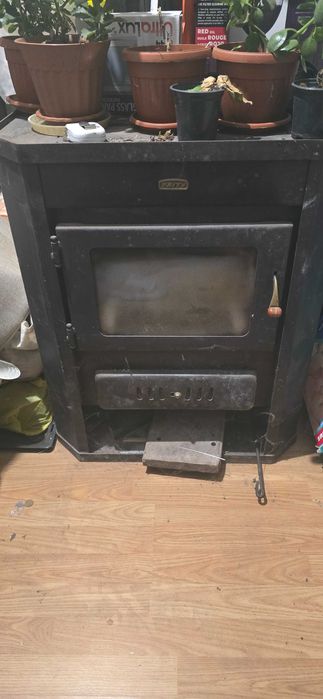 Камина с водна риза Prity