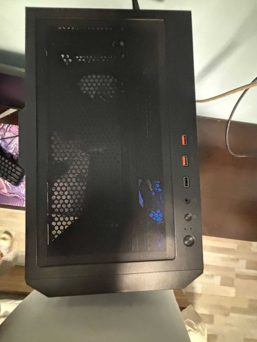 Компютър Girgs Spark Ultra чисто нов!