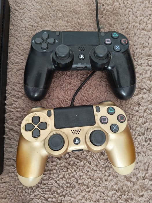 Playstation 4 folosit