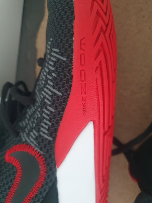 Маратонки Nike Kyrie Flytrap II