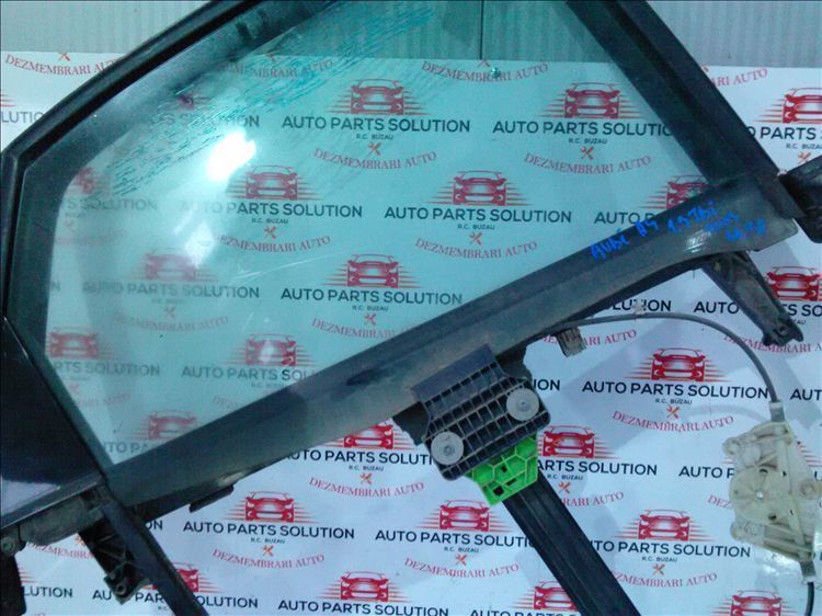 geam dreapta spate audi a4 b6 1.9d an fabr. 2003