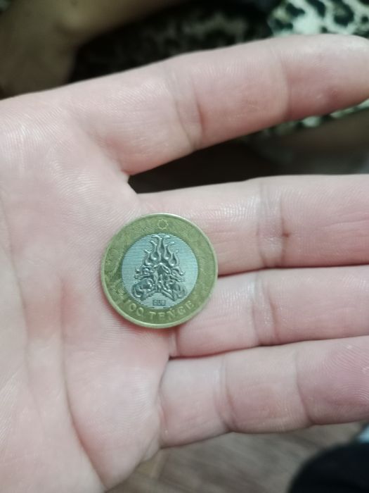 Редкая монета 100 тенге