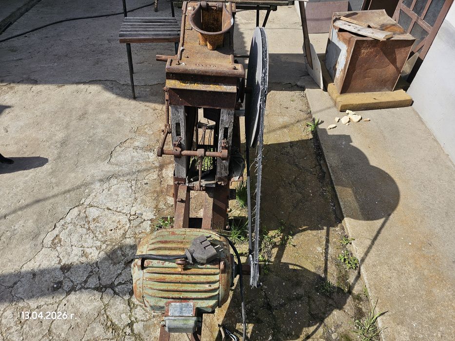 Антикварна роначка за царевица Kuhne Moson