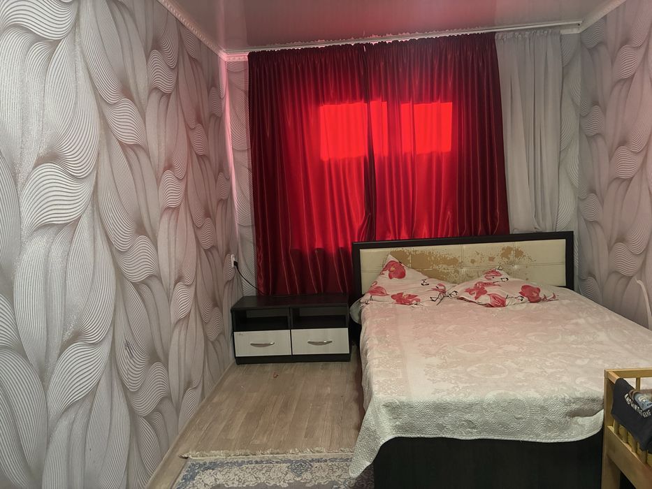 Продам спальный гарнитур