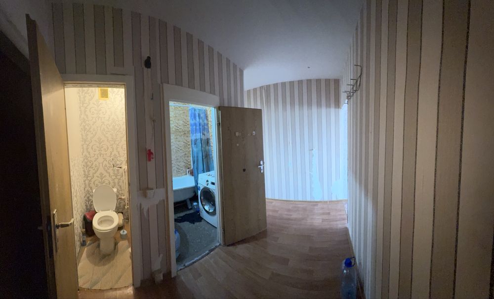 Продам 2 комн квартиру в 10 микрорайоне 7 доме