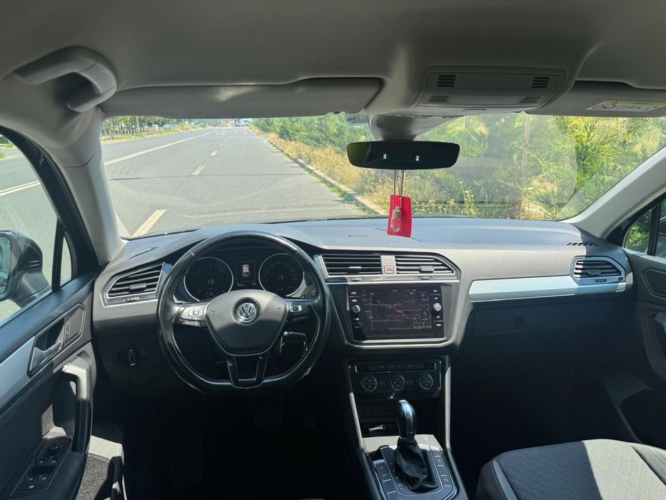 VOLKSWAGEN Tiguan 2019 — imagine 9