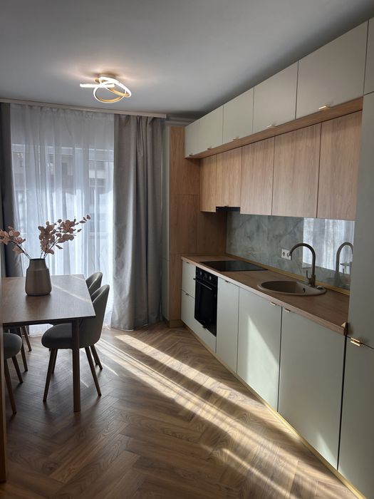 Vand apartament 2 camere zona ISU