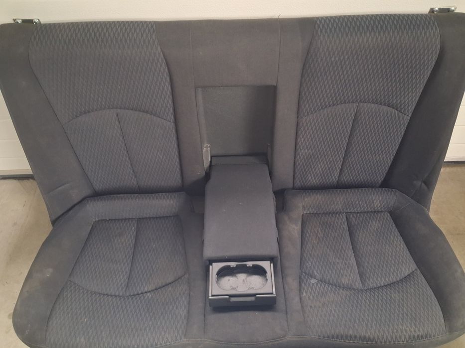 Салон за Mercedes W211