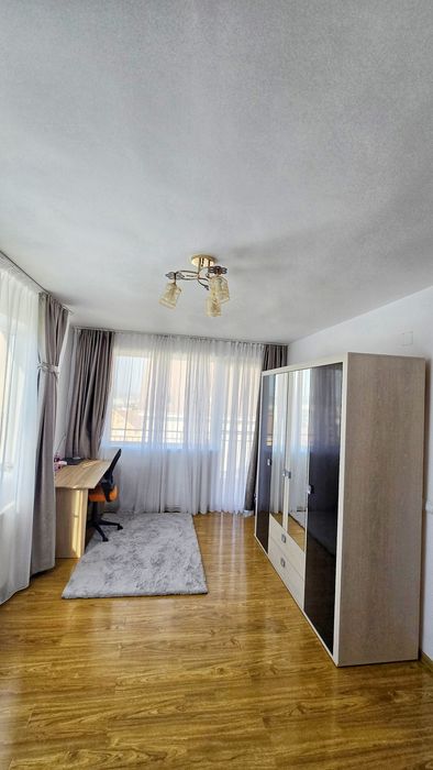 Închiriez apartament, 2 camere, decomandat
