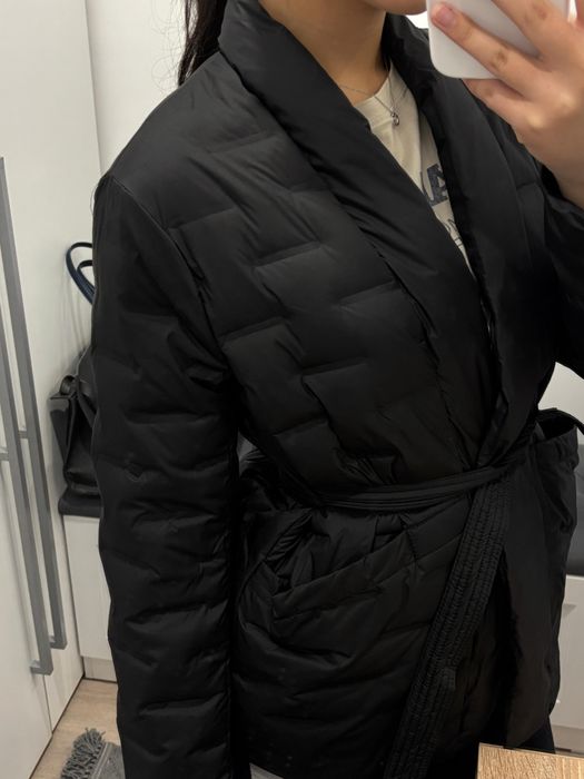 Куртка весенняя.