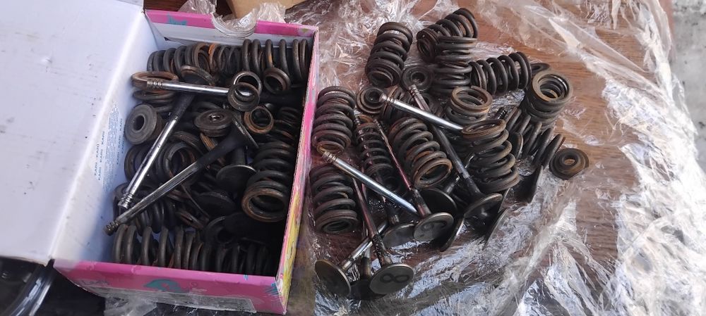 Клапана на Двигатель м50