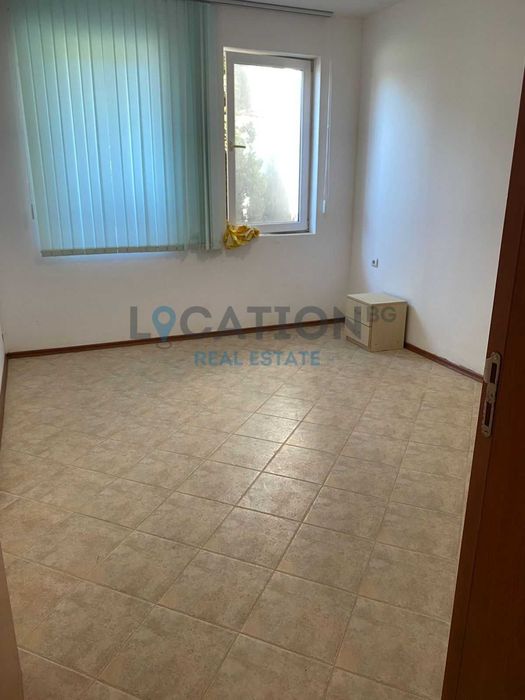 Продава се Тристаен апартамент в с. Божурец, Област Добрич - 120 кв.м за 409 €/кв.м - Снимка #4