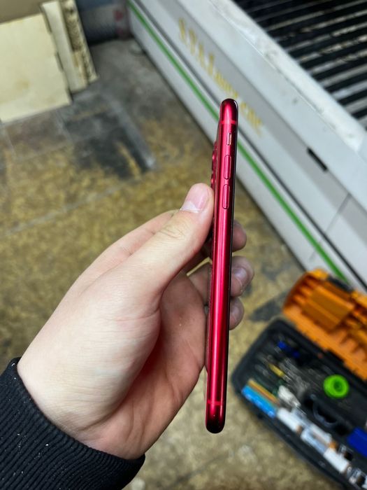 Айфон 11 64гб срочно