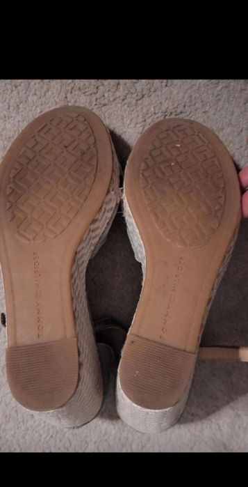Sandale tommy hilfiger nr 38