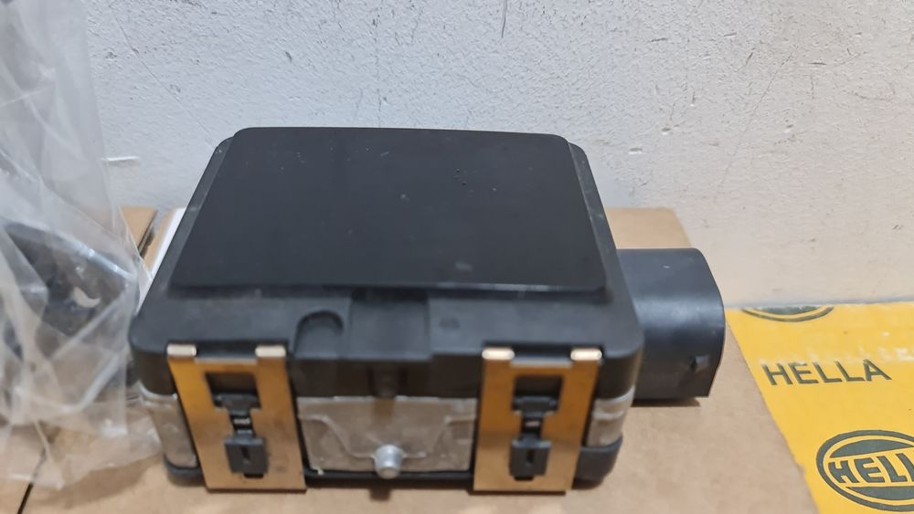 Senzor radar distronic acc BMW 1 f40  2 f44 g42 G87 m2 g20 g21 g28, i3L G28, X3 g01 X4 g02 X5 g05 X6 G06 X7 G07 5A592D7 mrr02