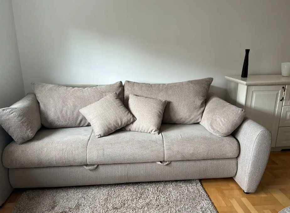 Дава се под наем Двустаен апартамент в Пловдив, Остромила - 60 кв.м за 350 € - Снимка #2