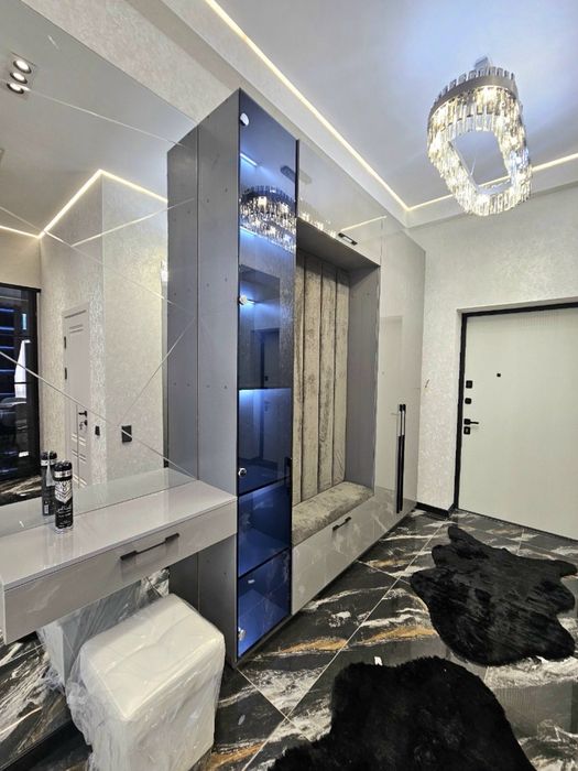 Чиланзар Ц 2/5/8 Новостройка  еворемонт с мебелью техника