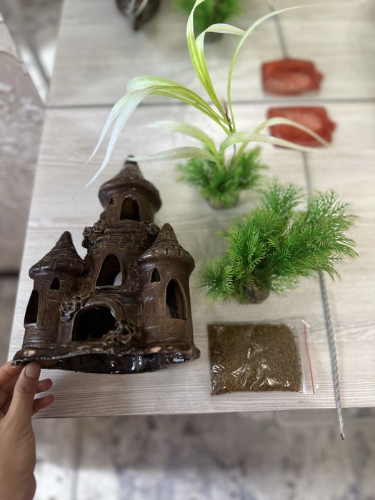 Akvarium hamma narsasi sotiladi srochna