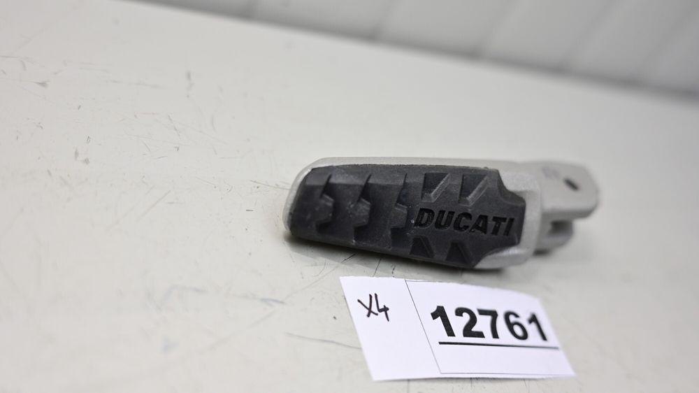 Scarita Peg Fata Stanga Ducati Monster 821 / 1200 2014 - 2022