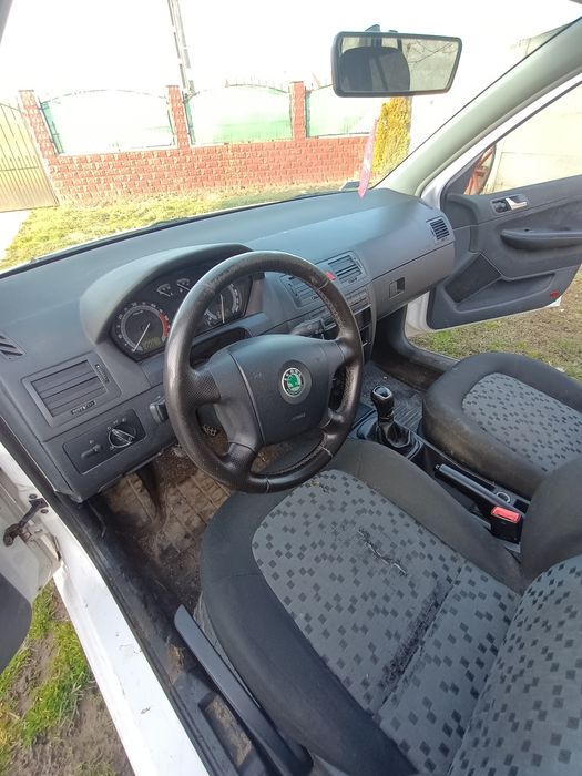 Vând Skoda Fabia an 2007