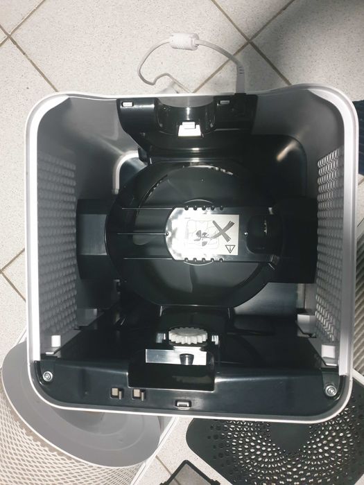 Пречиствател и Овлажнител на въздух BONECO H300.