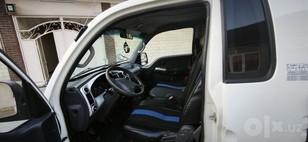 Kia bongo sotiladi 2009