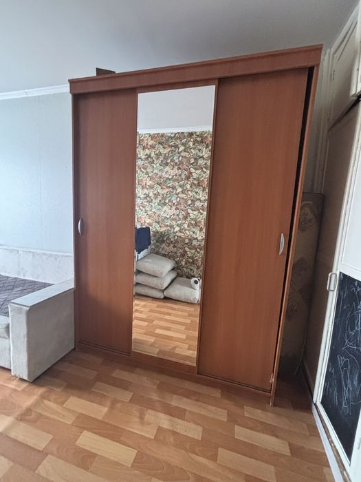 Продам шкаф-купе