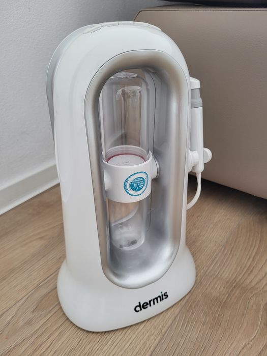 Hydrafacial - aqua peeling