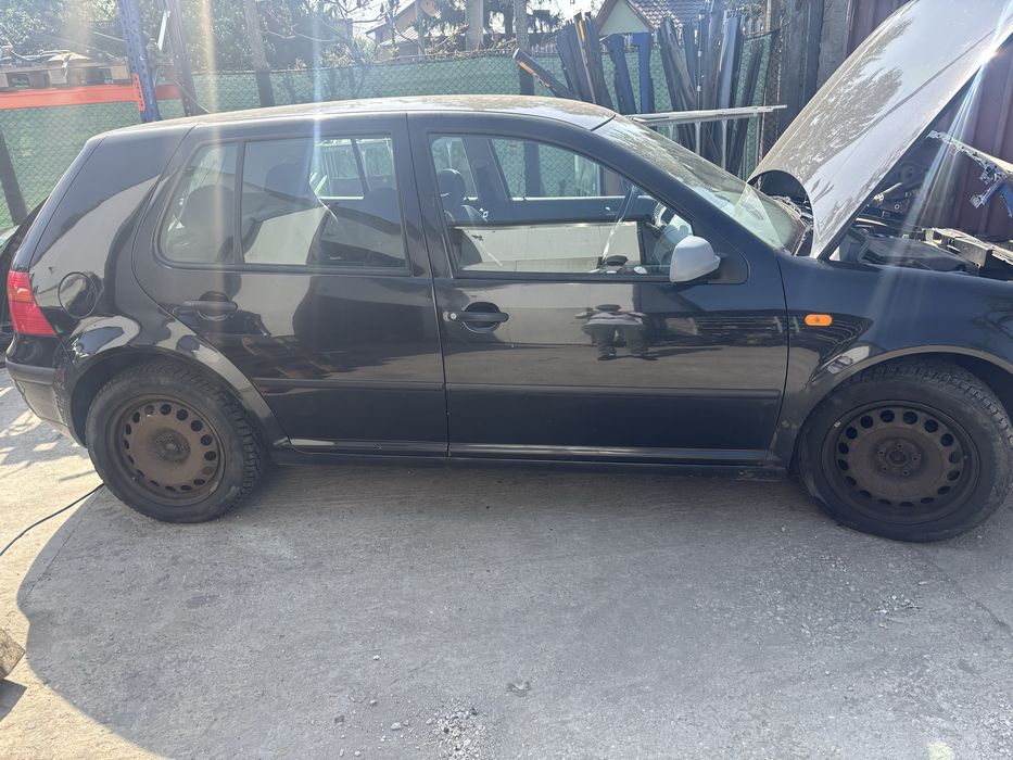 Dezmembrari vw golf 4 1.6 benzina