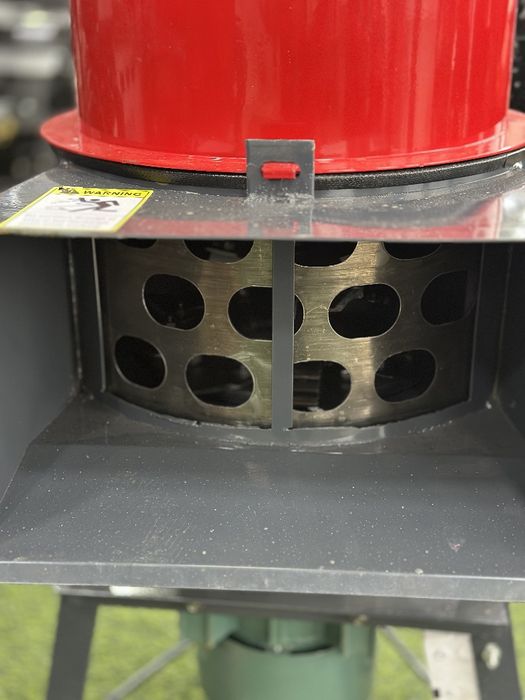 Хашак ва пояларни кесиб бериш курилмаси ХИТОЙ  6,5квт (220вольт)