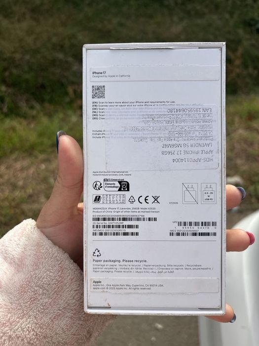Vând iPhone 17 256Gb Lavander ca nou