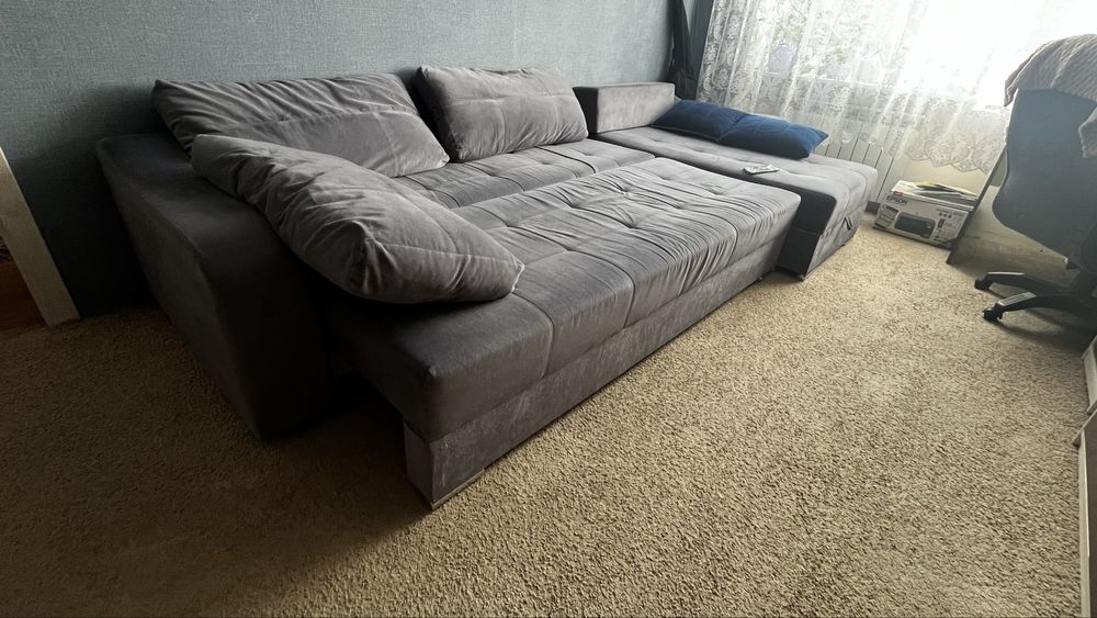 Продам диван угловой